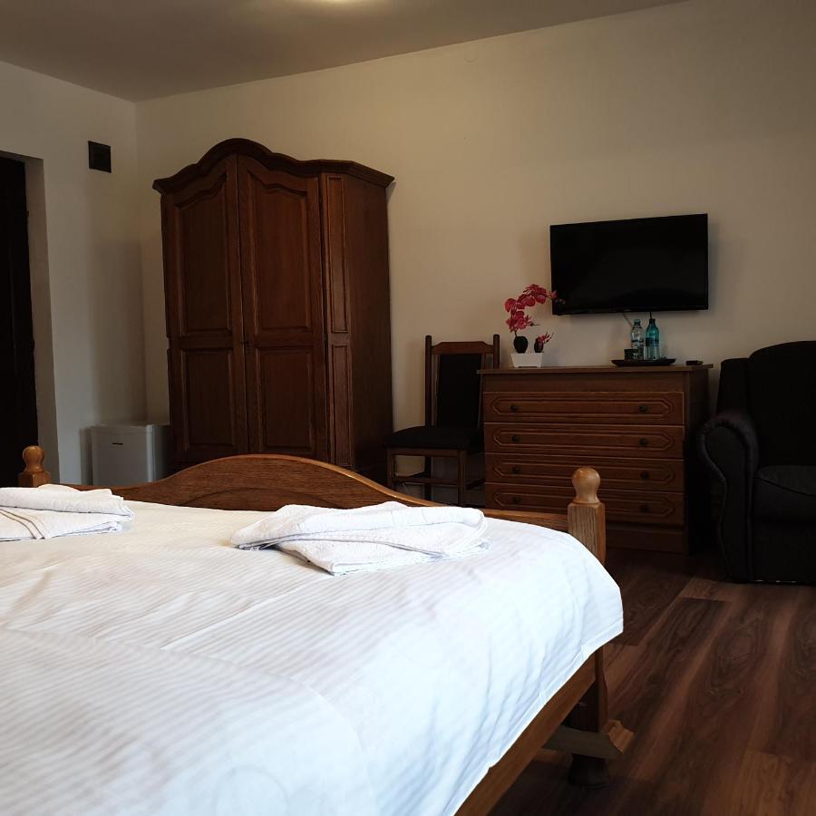 Casa Poenaru Hotel Campulung Moldovenesc Luaran gambar