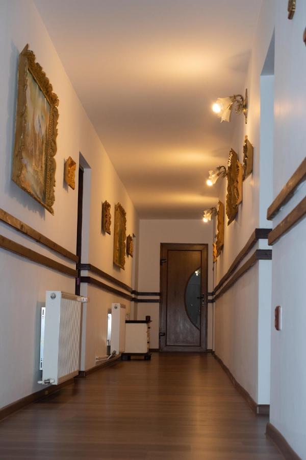 Casa Poenaru Hotel Campulung Moldovenesc Luaran gambar