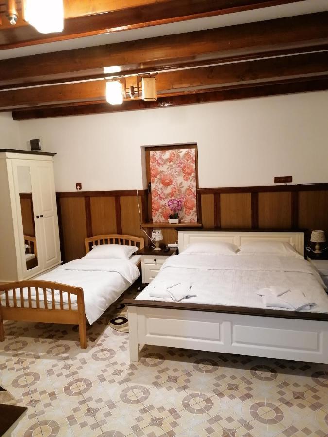 Casa Poenaru Hotel Campulung Moldovenesc Luaran gambar